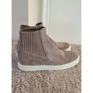 Vince Coleman High Top  Suede Sneaker   SIZE 8 M